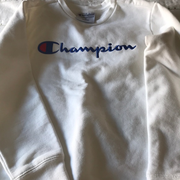 Girls Champion sweatshirt NEW - Picture 3 of 4